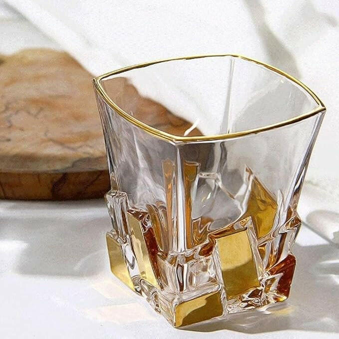 Carafe Luxueuse à Whisky + 6 verres en cristal.